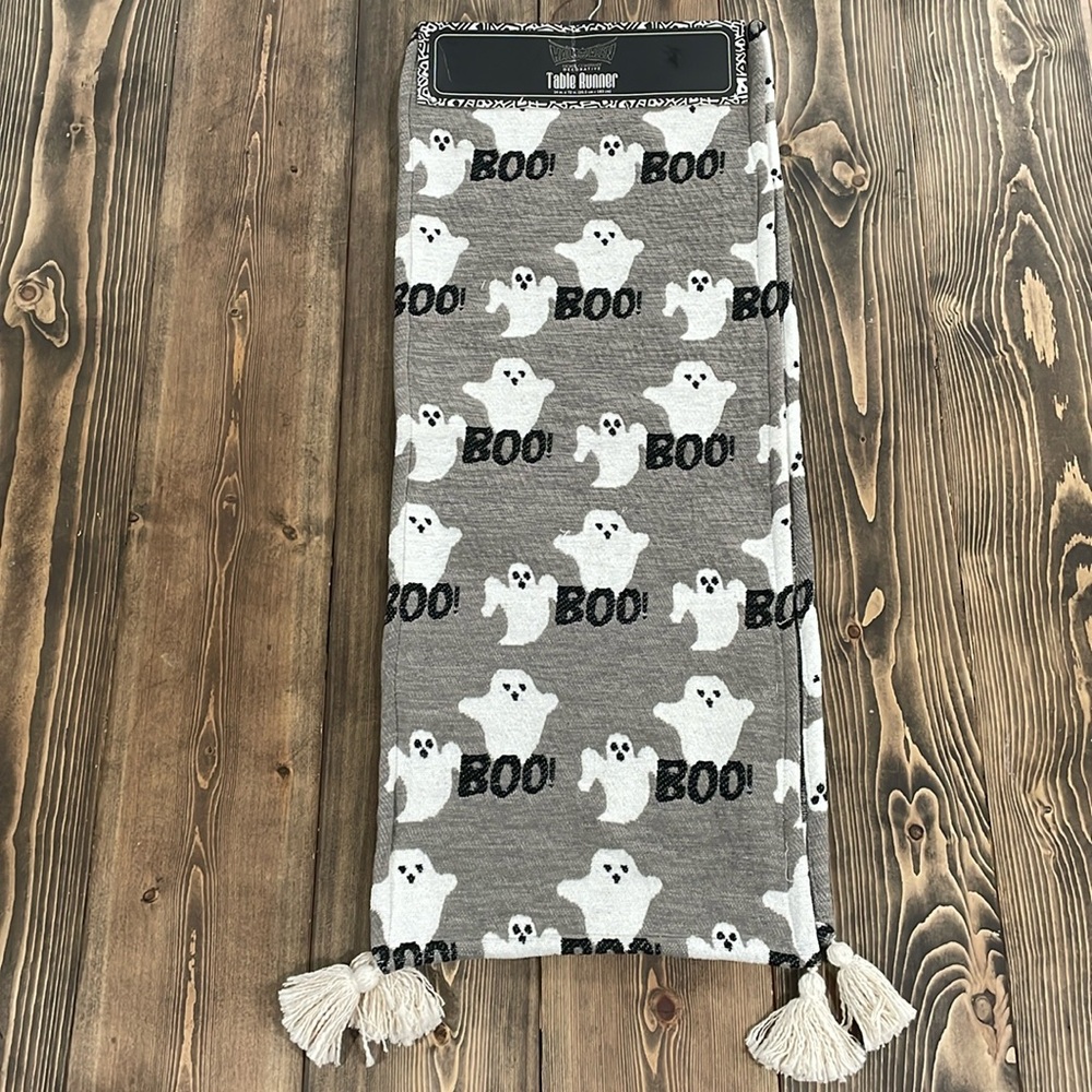 🌟2x Host Pick🌟Boo! Halloween Ghost Table Runner